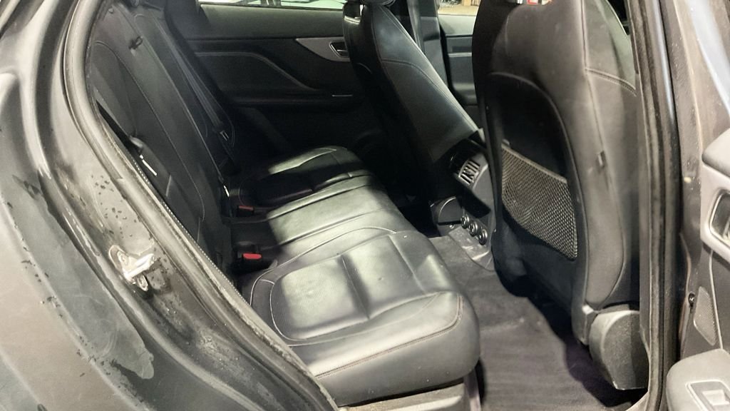 Used Jaguar F-Pace 2018 for sale - 77263741: Photo 12