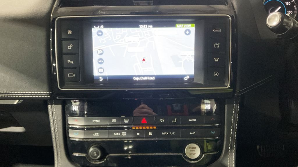 Used Jaguar F-Pace 2018 for sale - 77263741: Photo 9