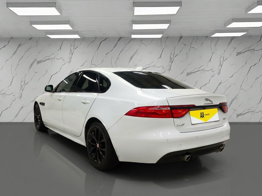 Used Jaguar XF 2019 for sale - 77263760: Photo 4