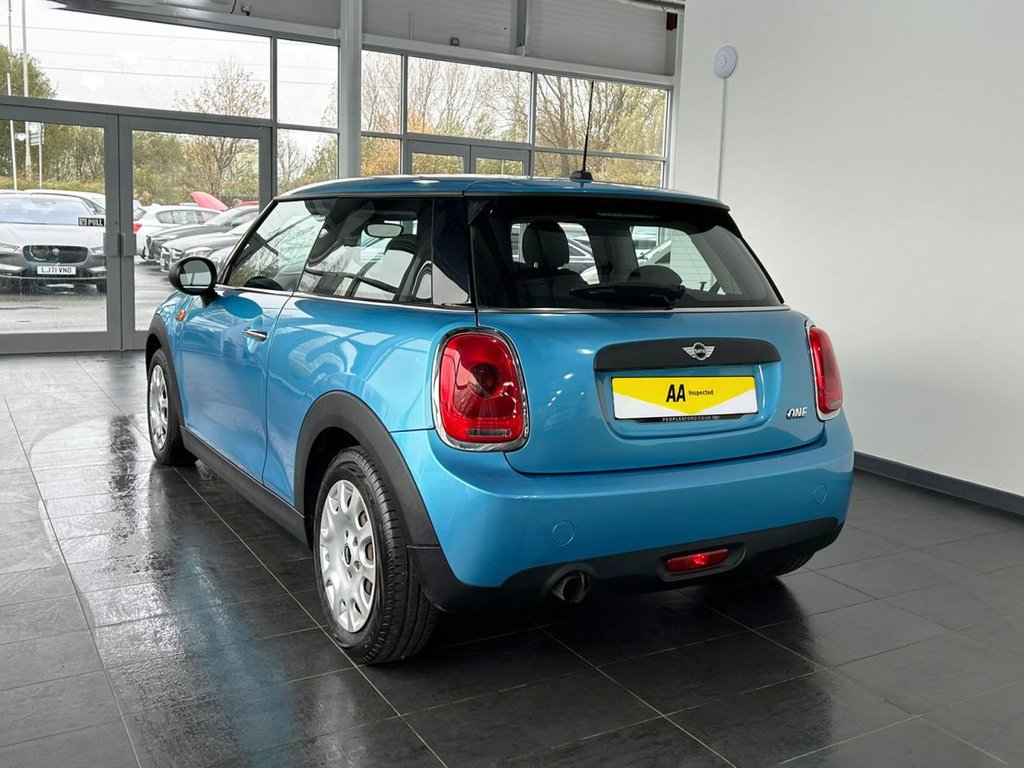 Used MINI Hatch 2017 for sale - 76256248: Photo 9