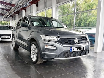 Used Volkswagen T-Roc 2019 for sale - 78996822: Photo