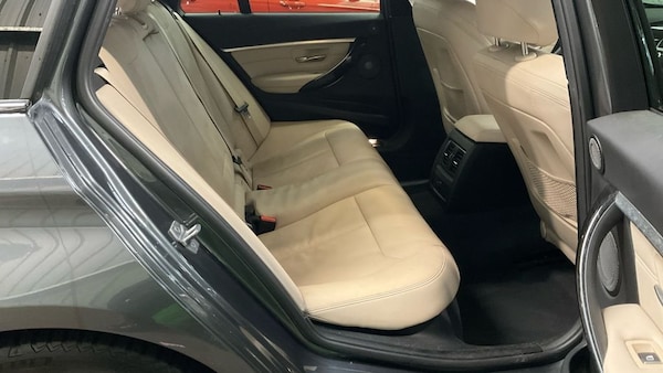 Used BMW 3 Series 2018 for sale - 76148222: Photo 12