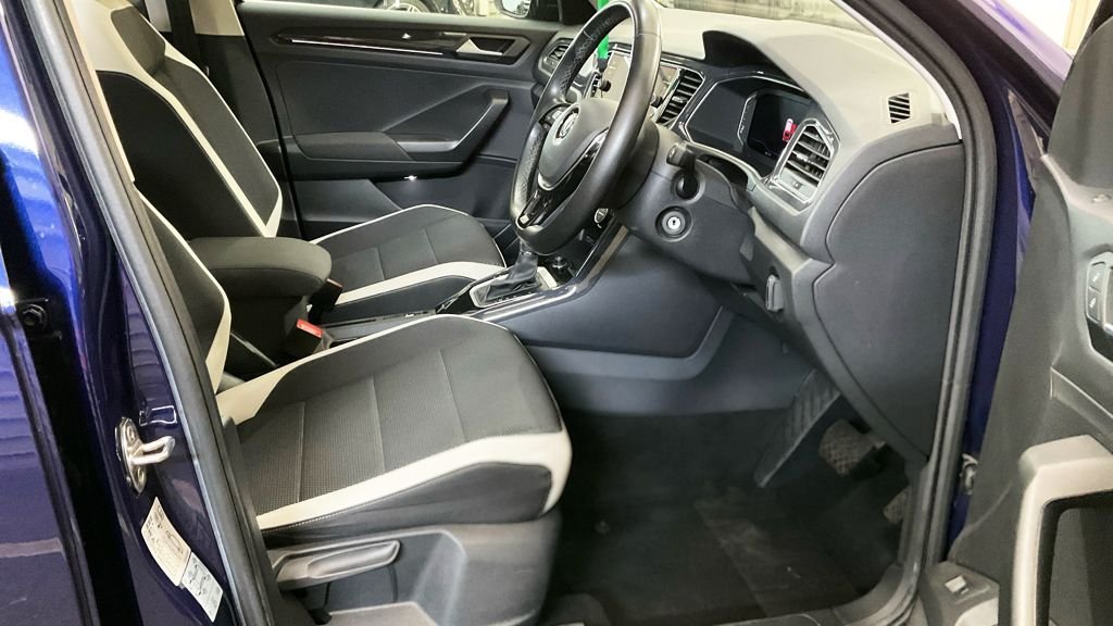 Used Volkswagen T-Roc 2019 for sale - 78017916: Photo 12