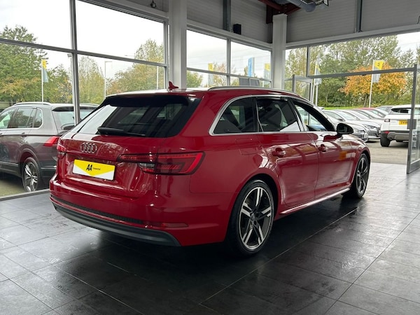 Used Audi A4 Avant 2017 for sale - 76202669: Photo 12