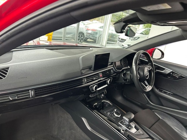 Used Audi A4 Avant 2017 for sale - 76202669: Photo 15