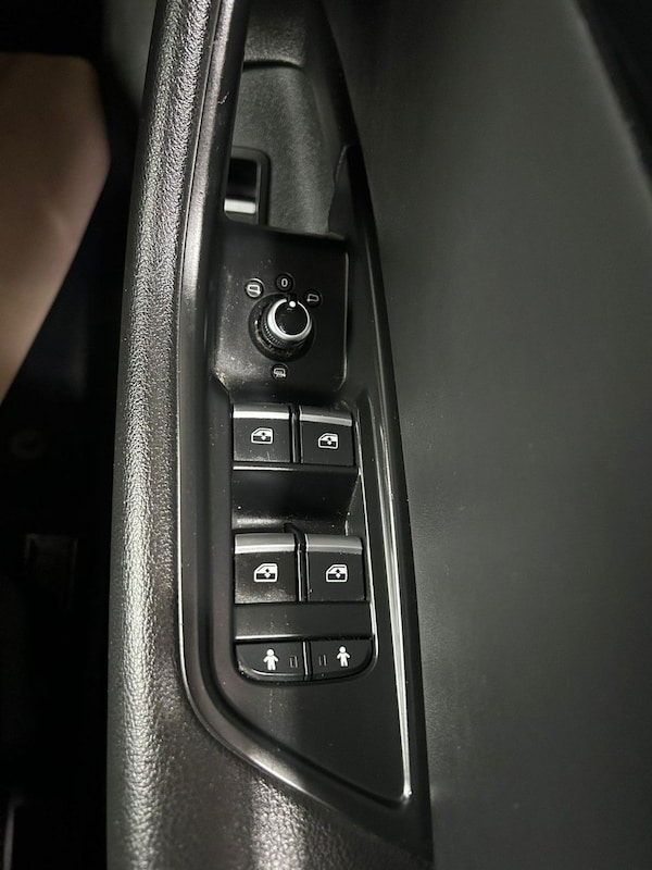Used Audi A4 Avant 2017 for sale - 76202669: Photo 21
