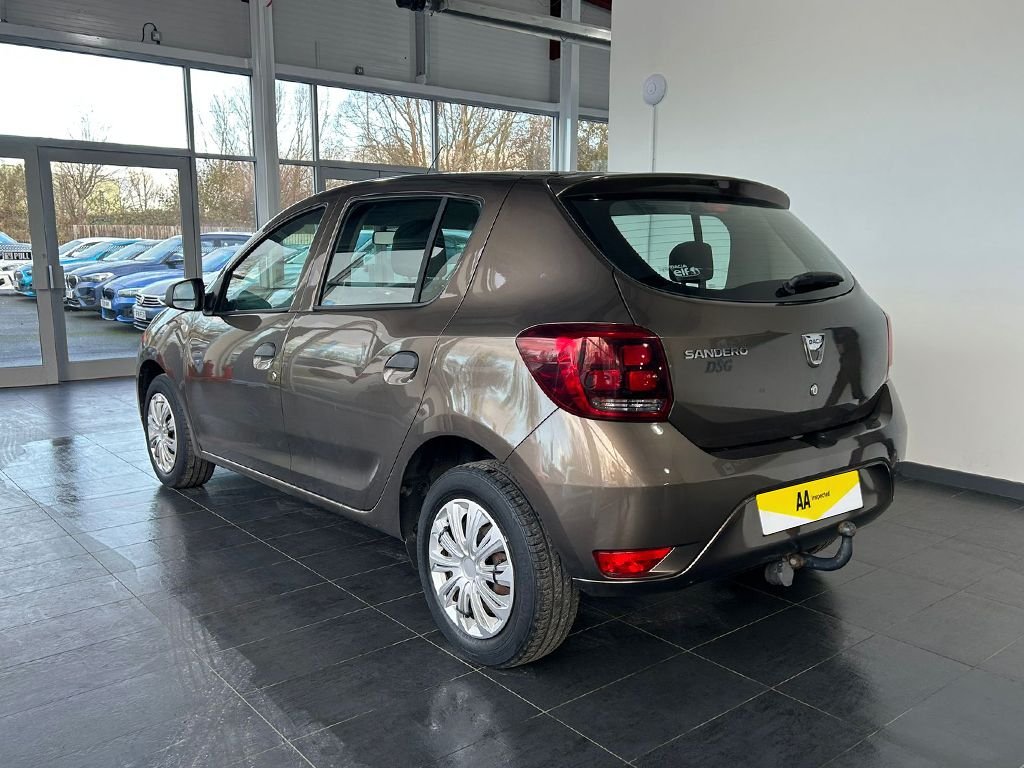 Used Dacia Sandero 2018 for sale - 76654617: Photo 11