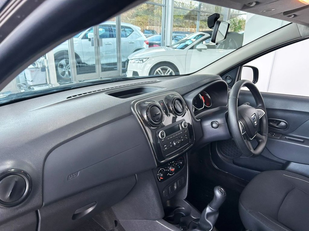 Used Dacia Sandero 2018 for sale - 76654617: Photo 14
