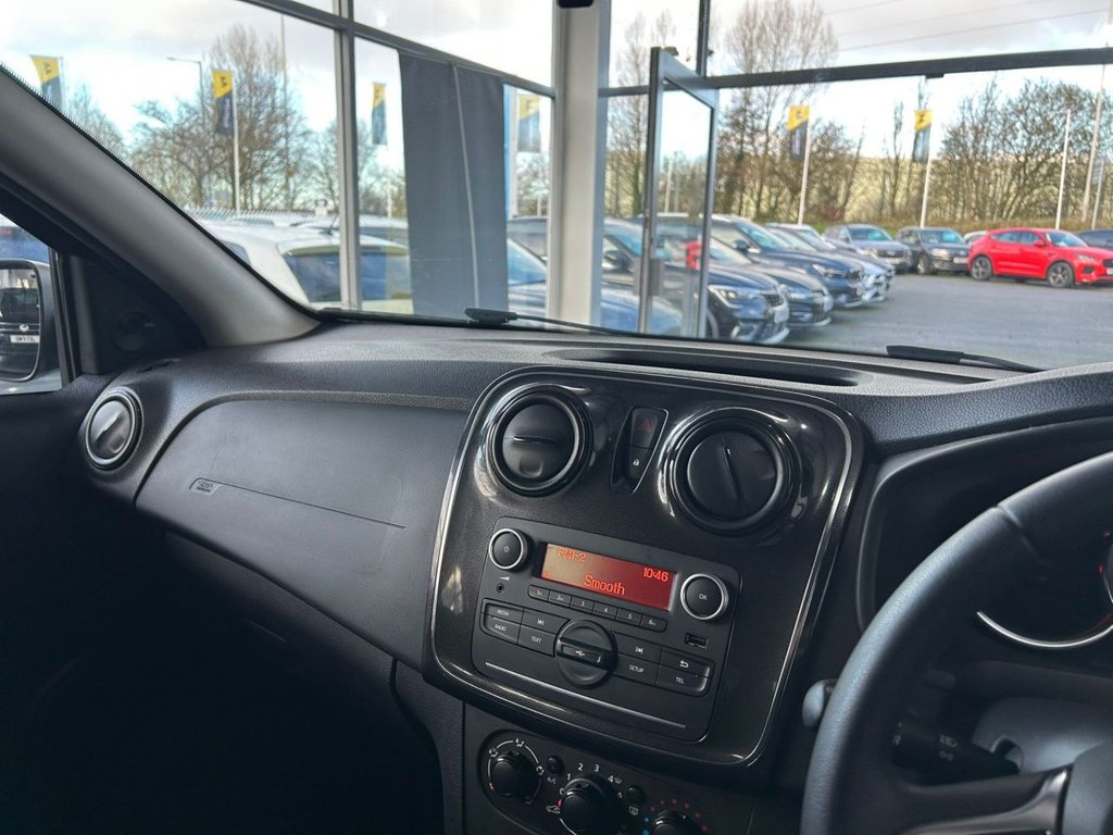 Used Dacia Sandero 2018 for sale - 76654617: Photo 17