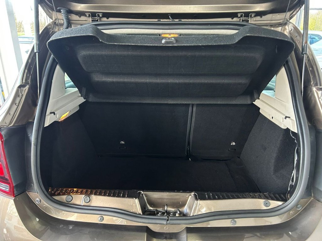 Used Dacia Sandero 2018 for sale - 76654617: Photo 22