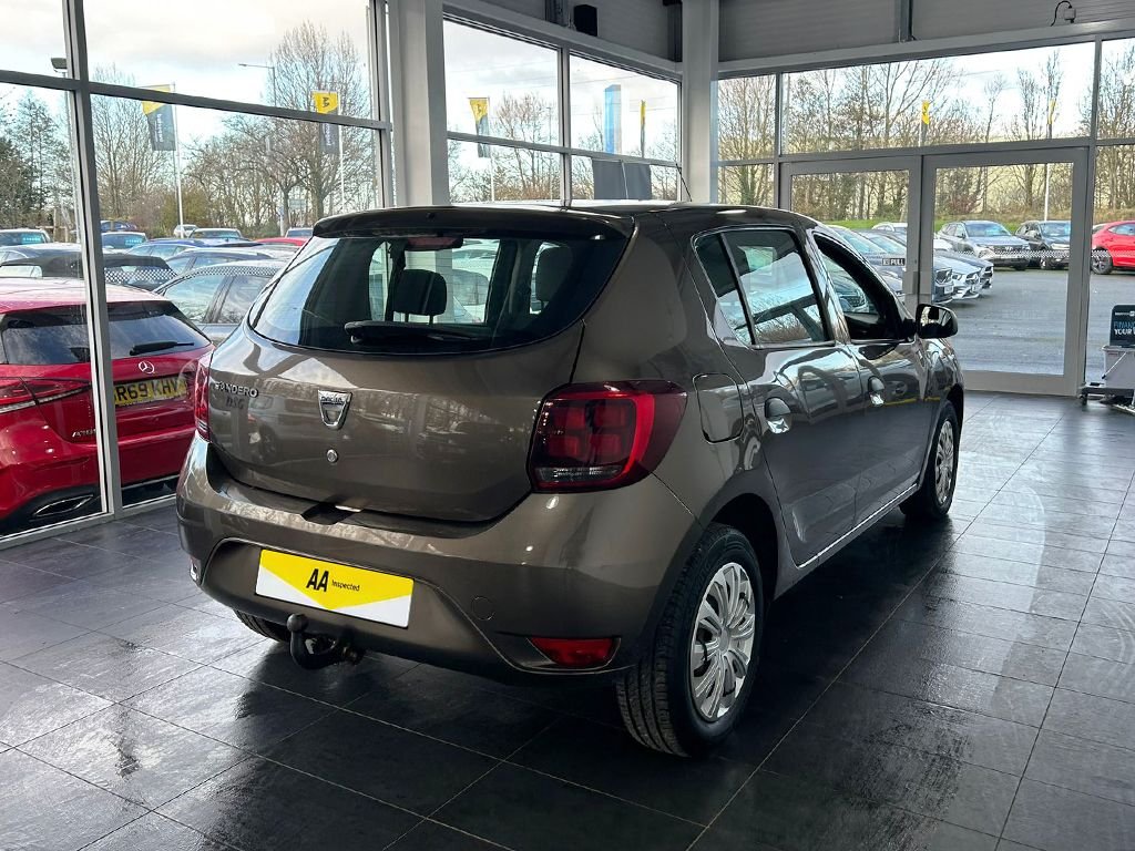 Used Dacia Sandero 2018 for sale - 76654617: Photo 7