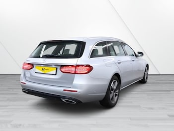 Used Mercedes-Benz E-Class 2019 for sale - 76172993: Photo 4