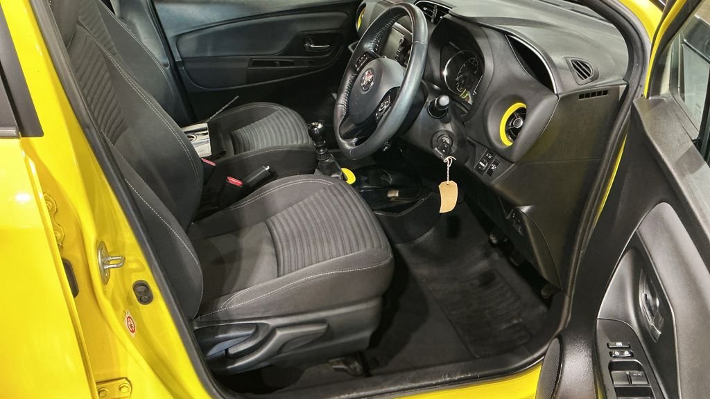 Used Toyota Yaris 2018 for sale - 77263753: Photo 11