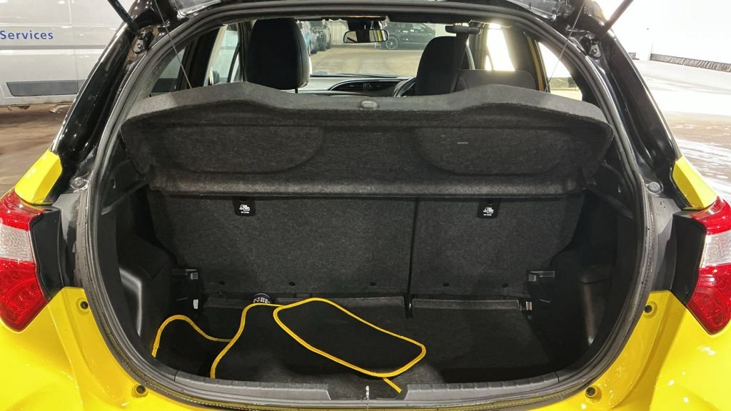 Used Toyota Yaris 2018 for sale - 77263753: Photo 13