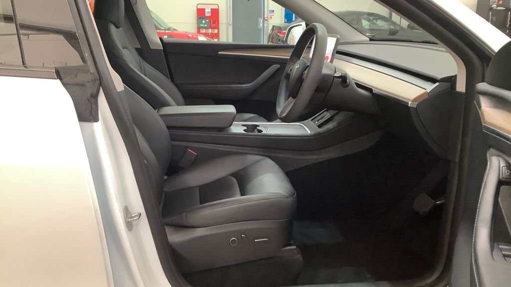 Used Tesla Model Y 2024 for sale - 78017935: Photo 13