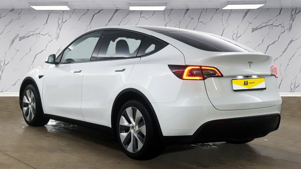 Used Tesla Model Y 2024 for sale - 78017935: Photo 6