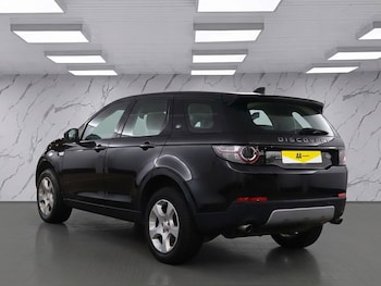 Used Land Rover Discovery Sport 2018 for sale - 77227414: Photo