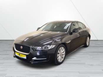 Used Jaguar XE 2018 for sale - 74844936: Photo
