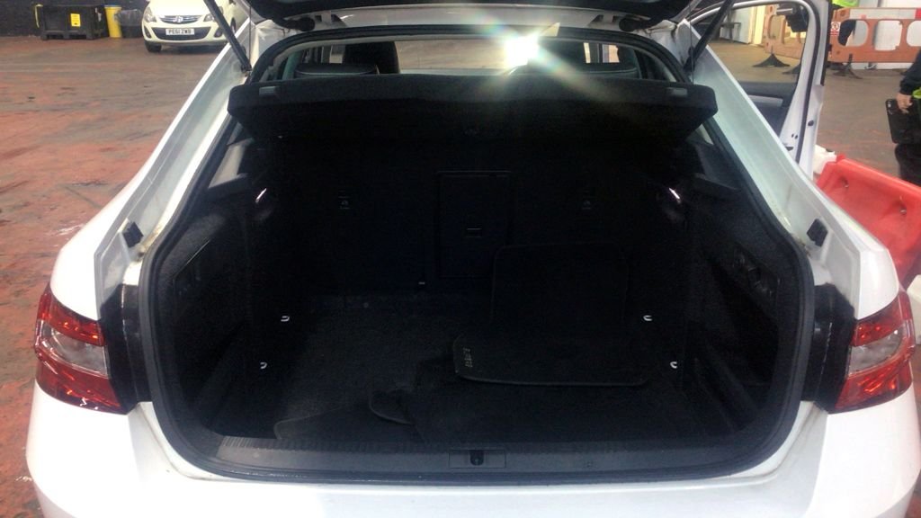 Used Skoda Superb 2022 for sale - 76386489: Photo 12