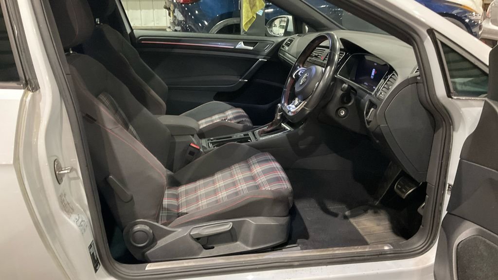 Used Volkswagen Golf 2019 for sale - 77370071: Photo 11