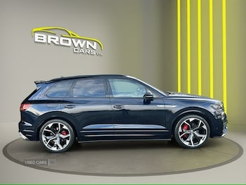 Used Volkswagen Touareg 2021 for sale - 76667777: Photo