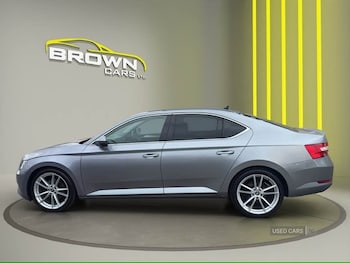 Used Skoda Superb 2017 for sale - 77659560: Photo