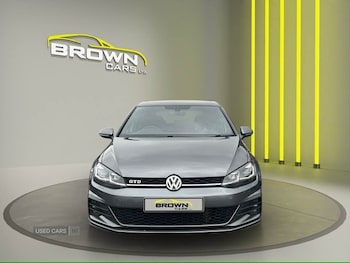 Used Volkswagen Golf 2018 for sale - 75697561: Photo