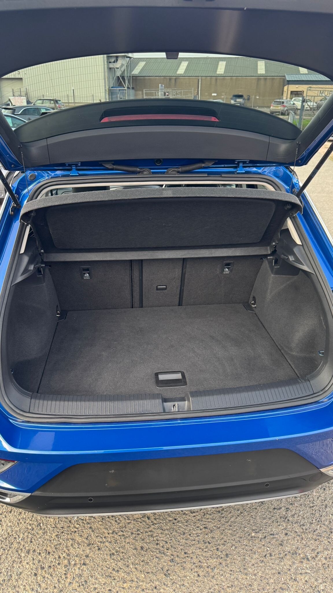 Used Volkswagen T-Roc 2018 for sale - 76437317: Photo 6