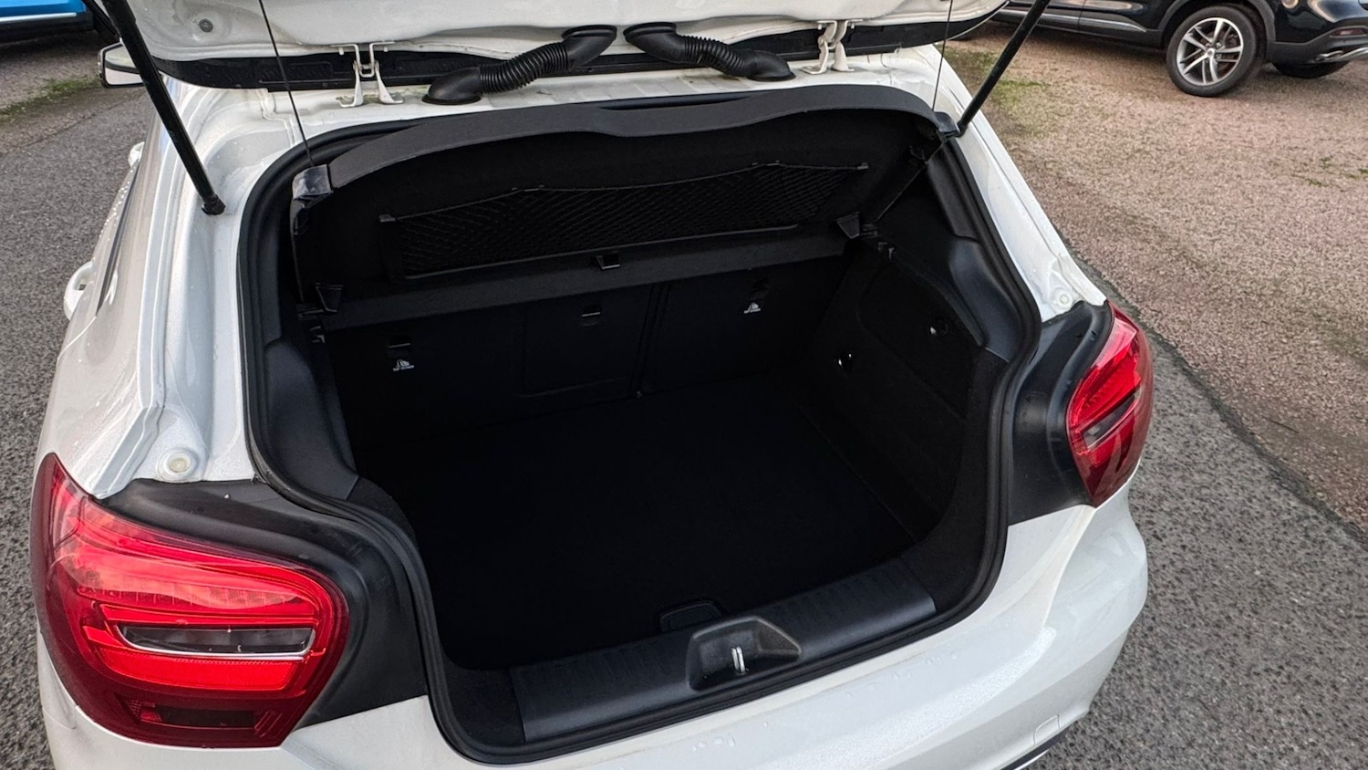 Used Mercedes-Benz A-Class 2017 for sale - 77555673: Photo 3