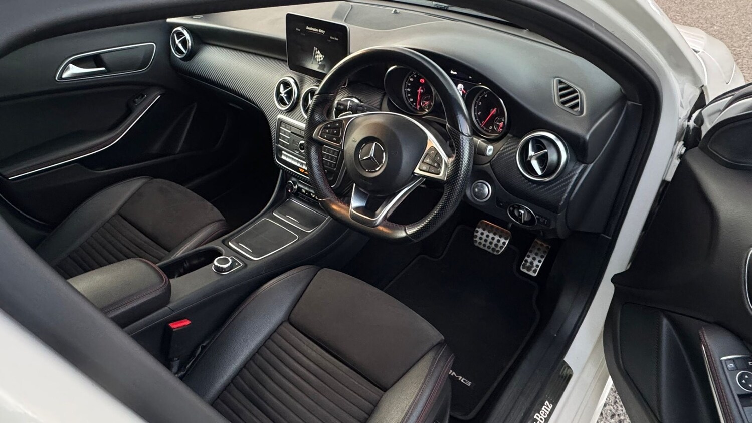 Used Mercedes-Benz A-Class 2017 for sale - 77555673: Photo 8