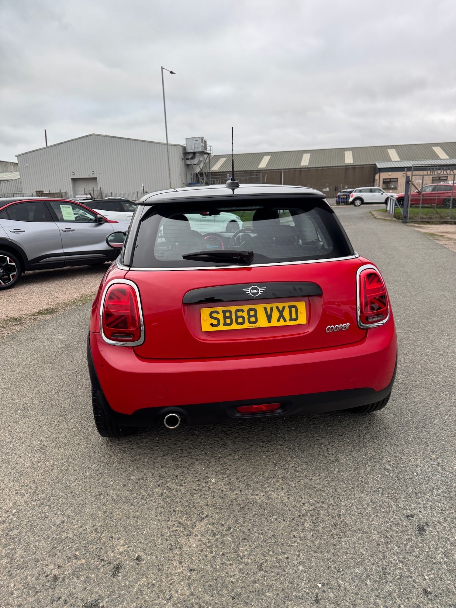 Used MINI Hatch 2018 for sale - 76437336: Photo 3