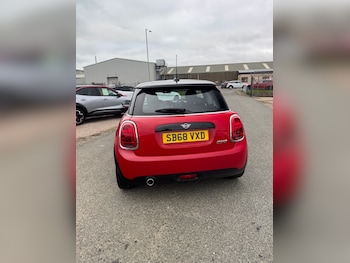 Used MINI Hatch 2018 for sale - 76437336: Photo