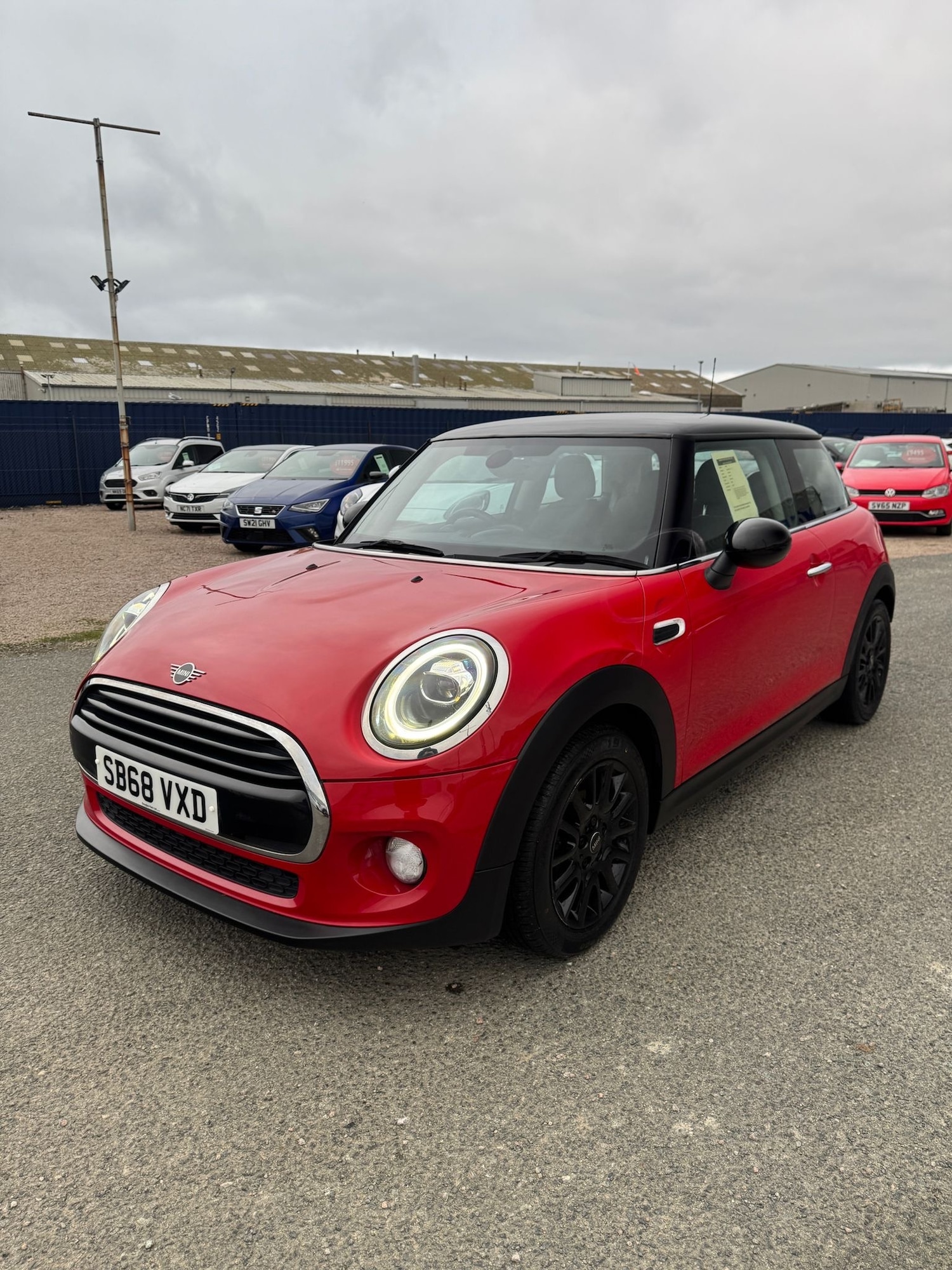 Used MINI Hatch 2018 for sale - 76437336: Photo 8