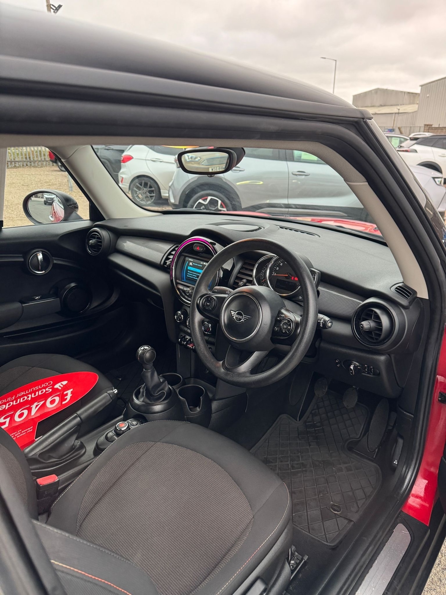 Used MINI Hatch 2018 for sale - 76437336: Photo 9