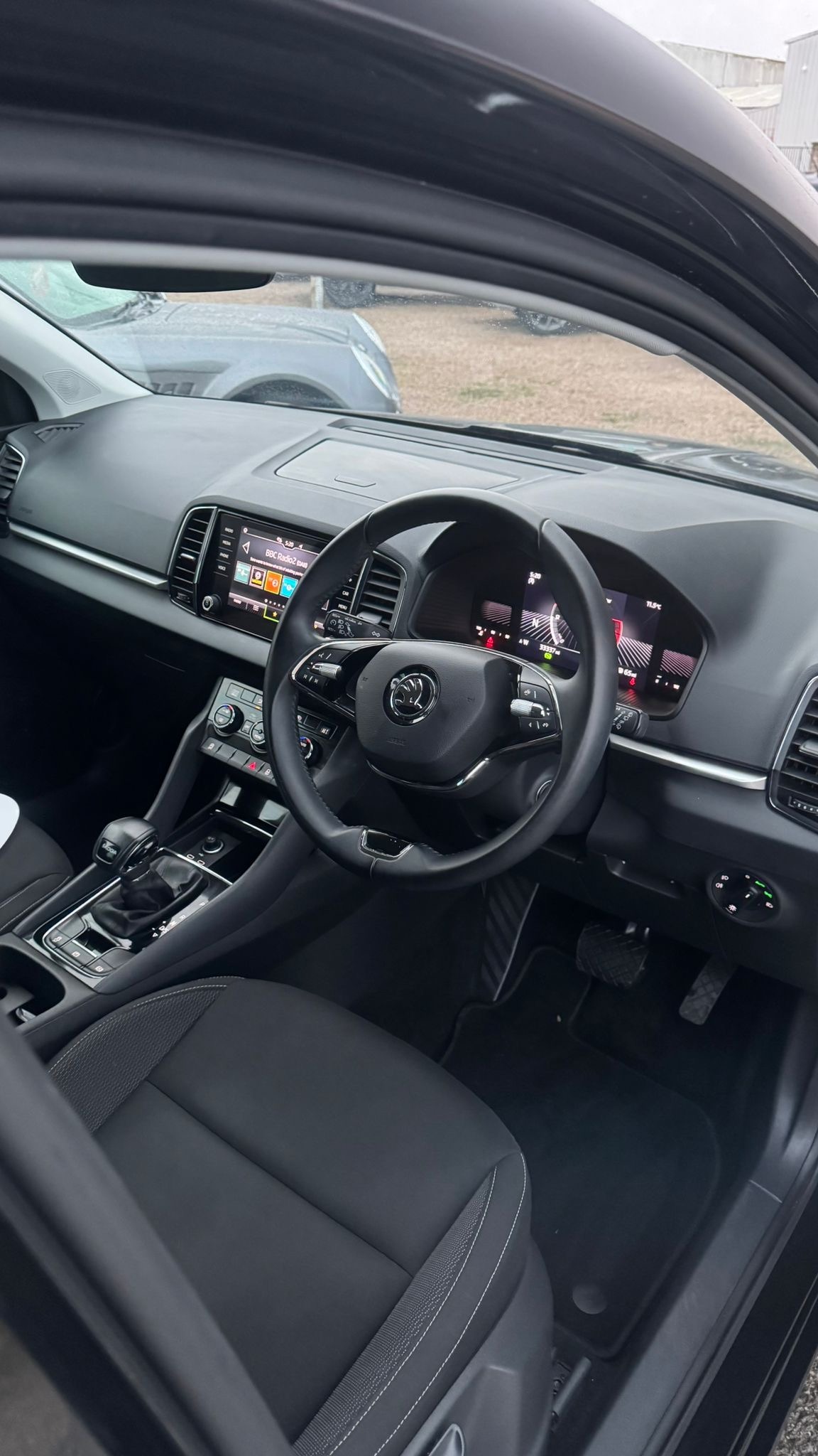 Used Skoda Karoq 2023 for sale - 76404499: Photo 9