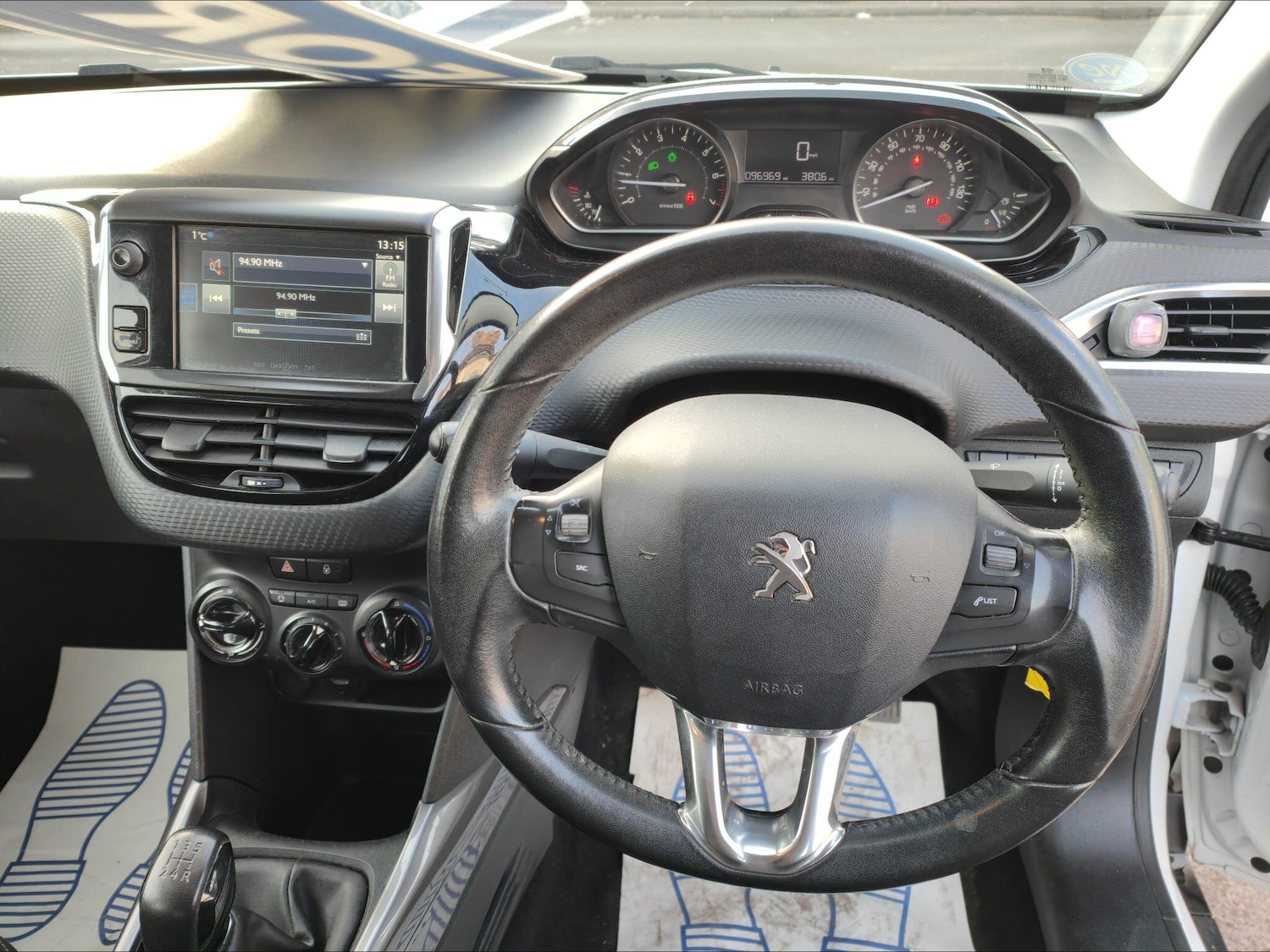 Used Peugeot 2008 for sale - 77242472: Photo 15