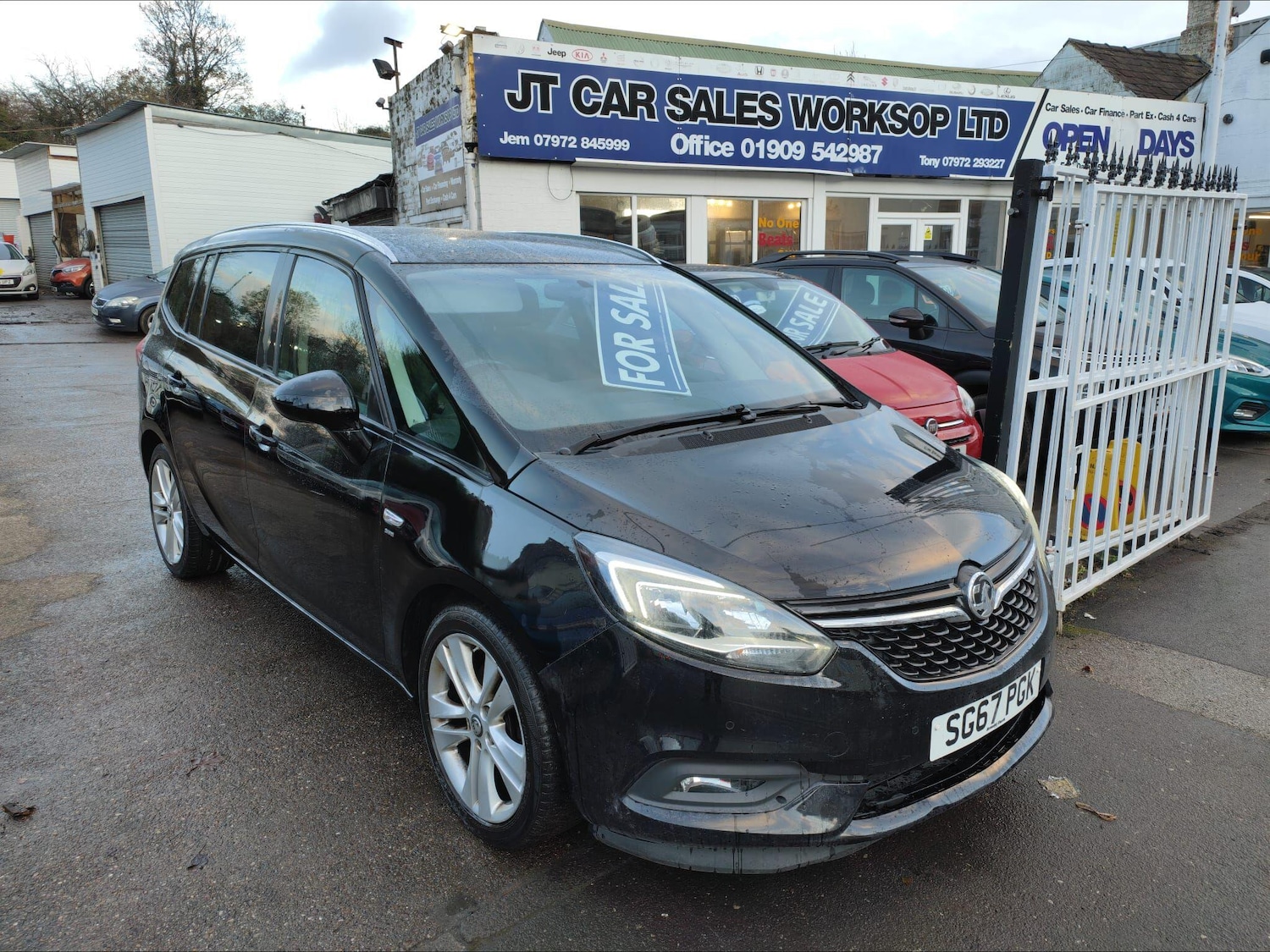 Used Vauxhall Zafira 2018 for sale - 76886105: Photo 1