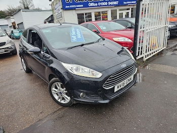 Used Ford Fiesta 2016 for sale - 77550429: Photo