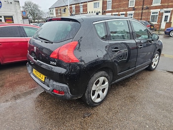 Used Peugeot 3008 2010 for sale - 77549961: Photo