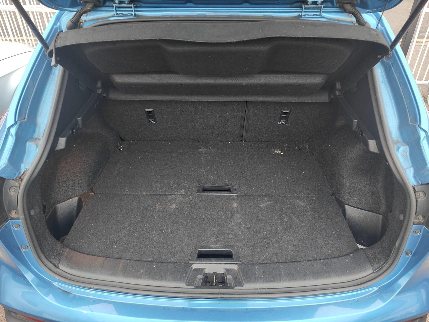 Used Nissan Qashqai 2017 for sale - 77060321: Photo 9