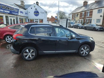 Used Peugeot 2008 2015 for sale - 77575364: Photo