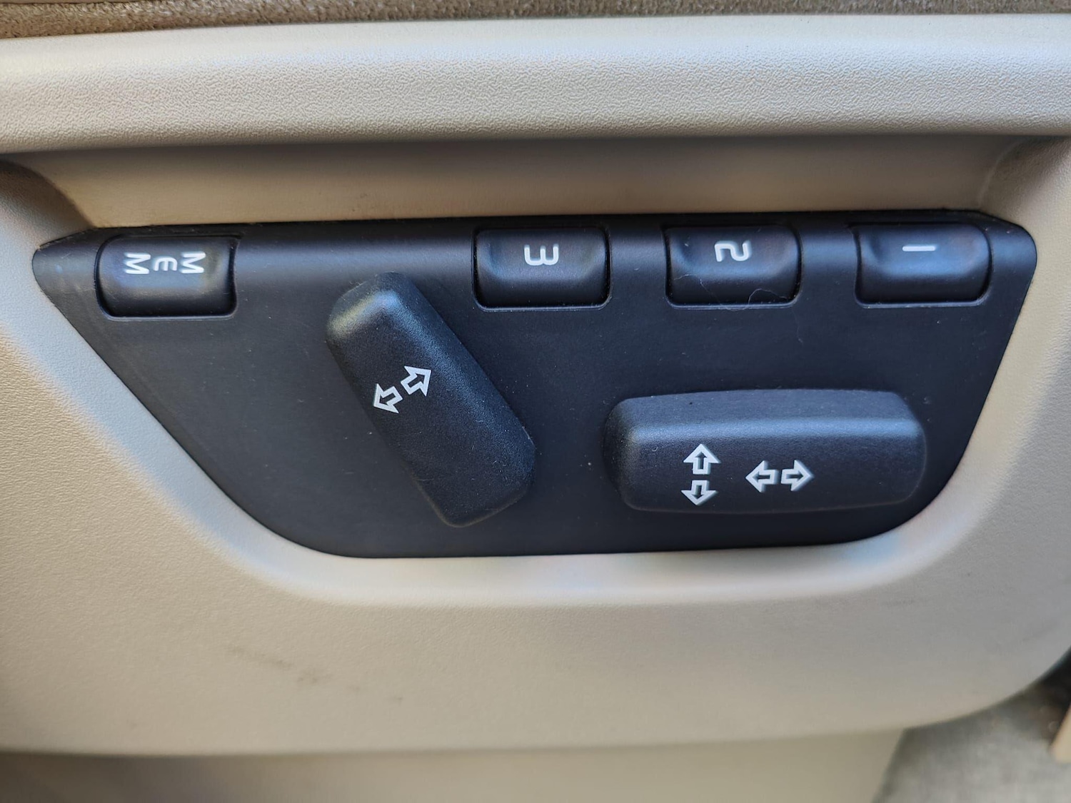 Used Land Rover Freelander 2009 for sale - 76942595: Photo 12