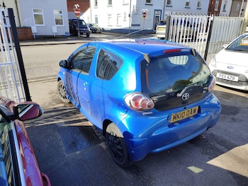 Used Toyota AYGO 2010 for sale - 77695645: Photo