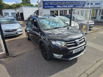 Used Dacia Sandero Stepway 2014 for sale - 79860991: Photo