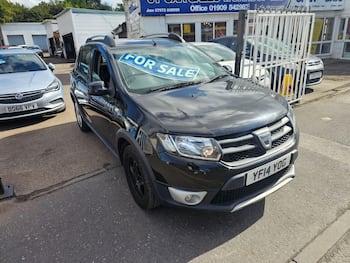 Used Dacia Sandero Stepway 2014 for sale - 79860991: Photo