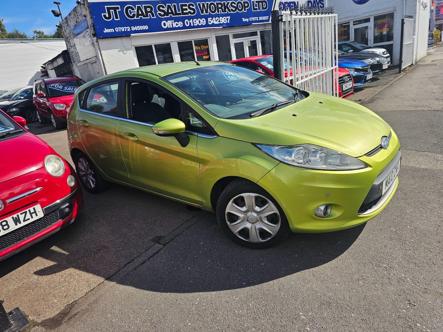 Used Ford Fiesta 2010 for sale - 76965545: Photo 2