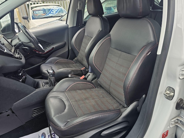 Used Peugeot 208 2015 for sale - 75377724: Photo 13