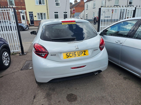 Used Peugeot 208 2015 for sale - 75377724: Photo 9
