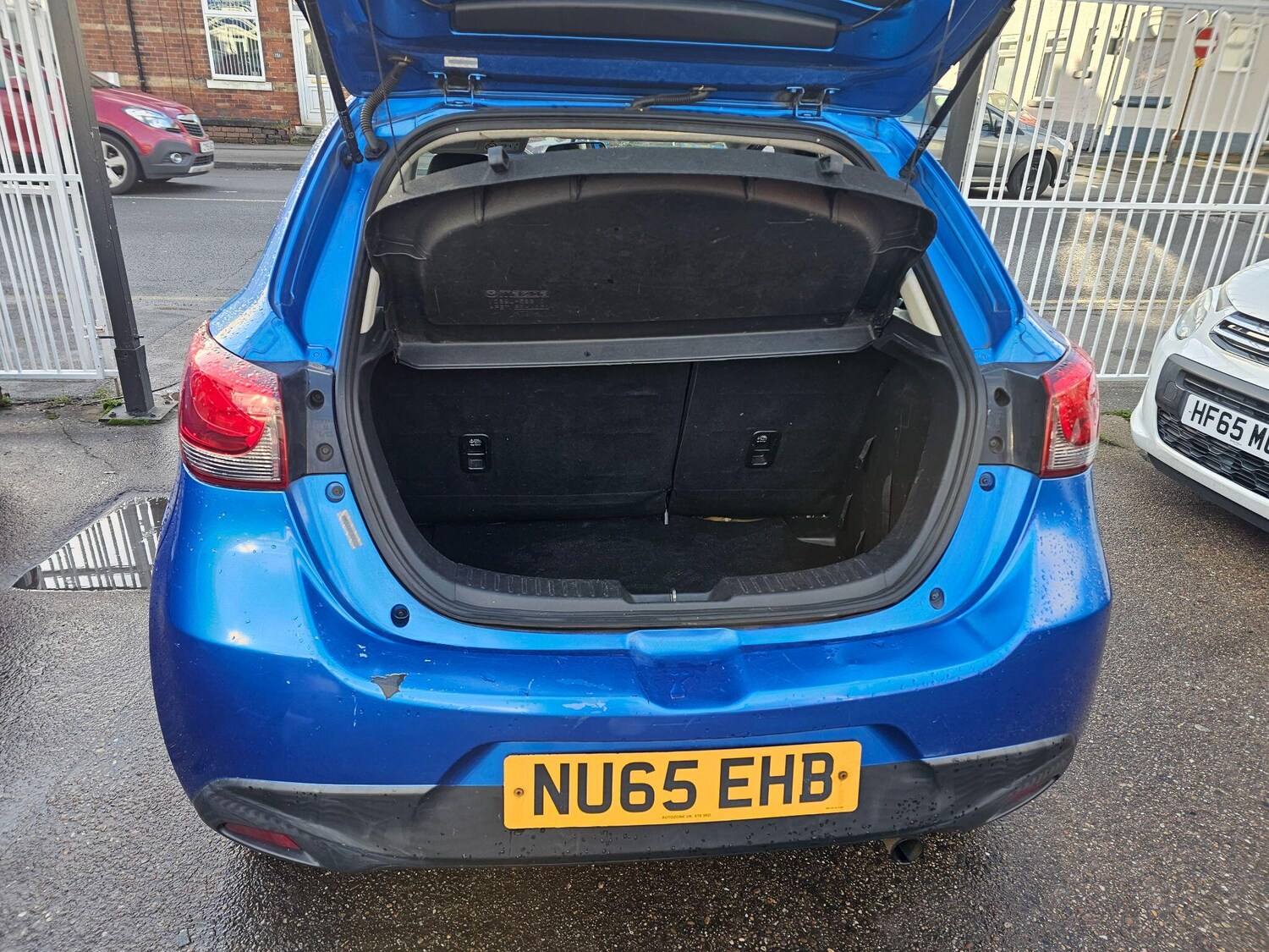 Used Mazda Mazda2 2015 for sale - 77344533: Photo 14