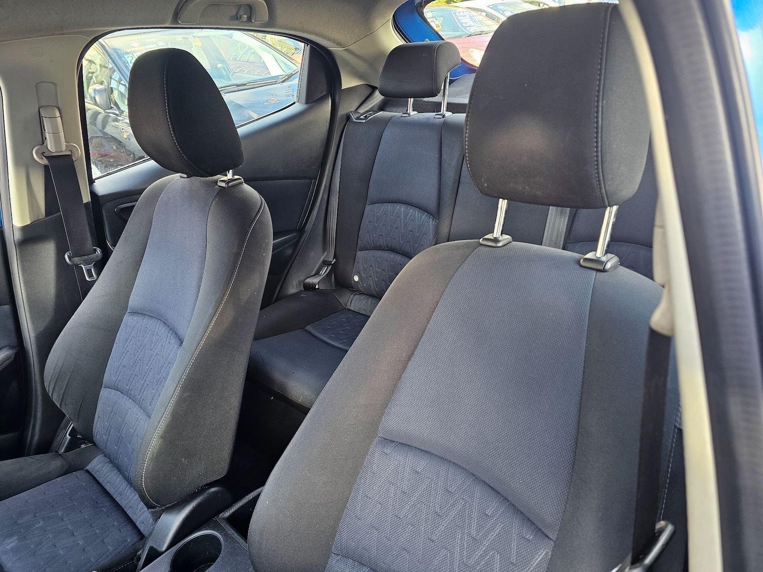 Used Mazda Mazda2 2015 for sale - 77344533: Photo 16